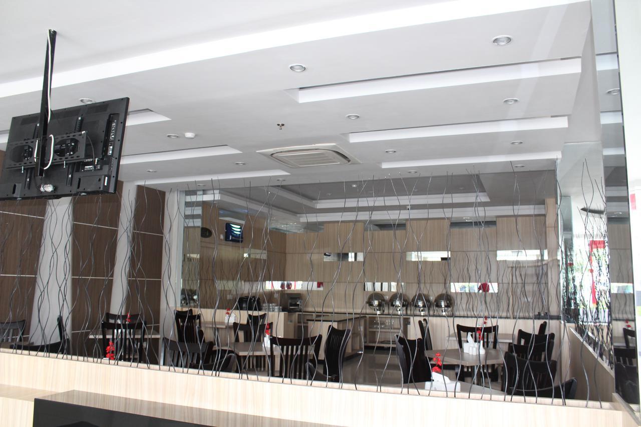 Amadeo Hotel Duri 외부 사진